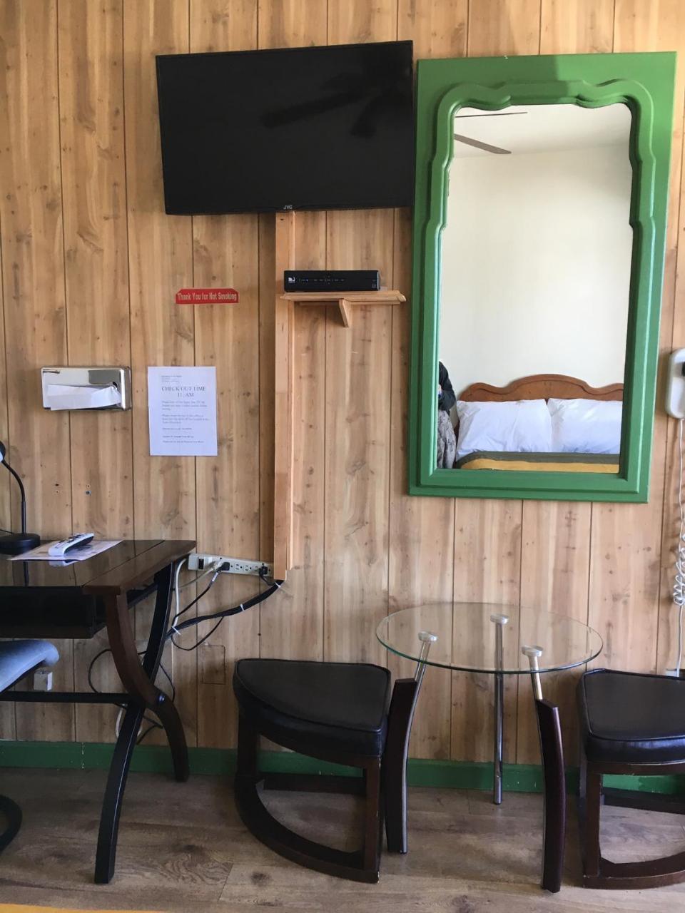 Diamond View Motel Сюзънвил Екстериор снимка