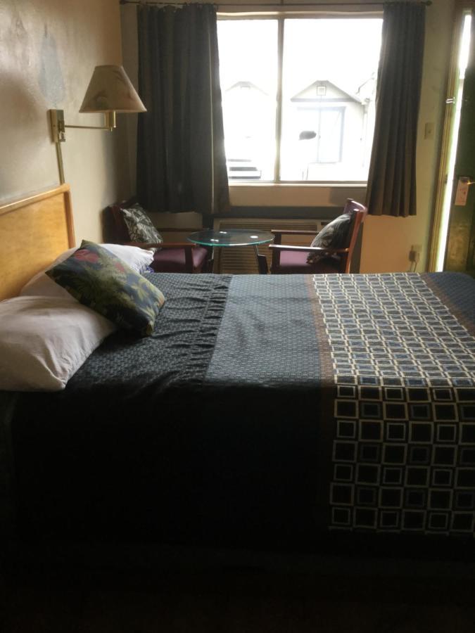 Diamond View Motel Сюзънвил Екстериор снимка